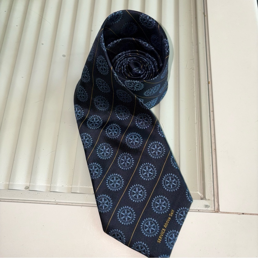 Elegant Navy Patterned Men's Tie